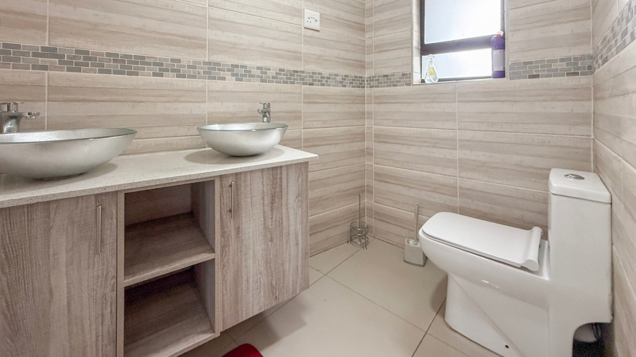 4 Bedroom Property for Sale in Birdwood Estate North West